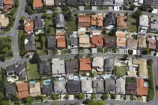 上海房貸增速連續六個月下降，5月開發貸持續回暖，房地產市場呈現結構性分化